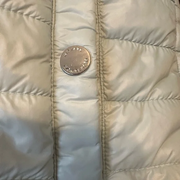 SOLD Michael Kors Girls Puffer Coat Pale Blue With Faux Fur Lining & Hood 10/12 - Picture 13 of 14